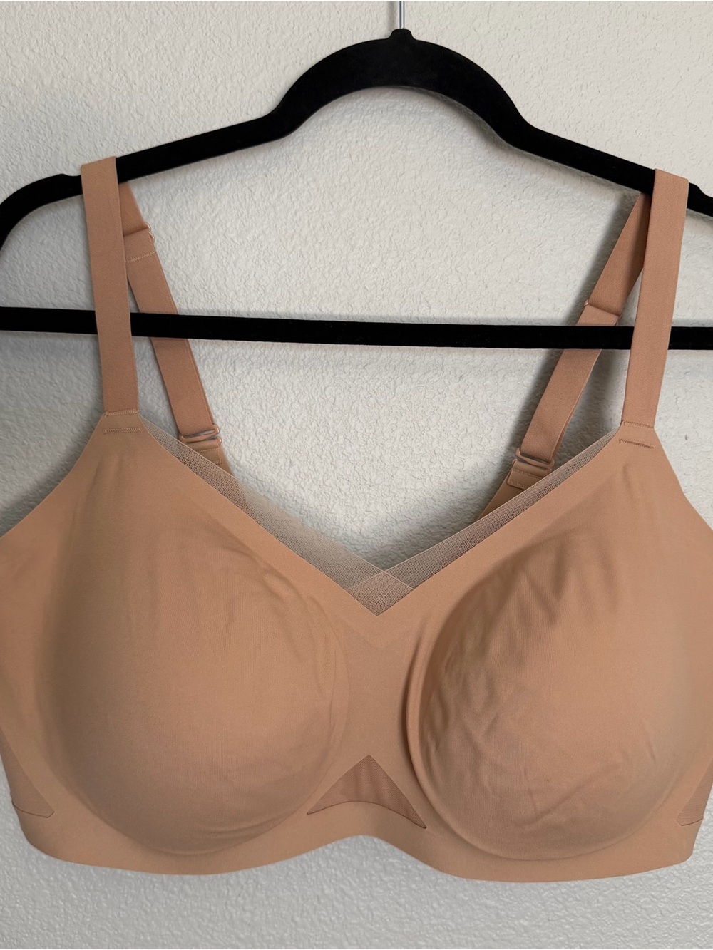 Honeylove 42C/D Crossover Wireless V-Neck Mesh Adjustable Sand Wire Free Bra